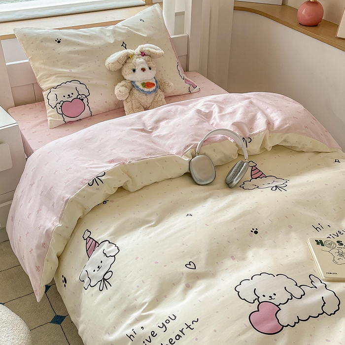 91家纺网 家纺一手货源 找家纺 慕尚家纺 2025新款13070全棉学生季全棉学生床三件套 桃心狗