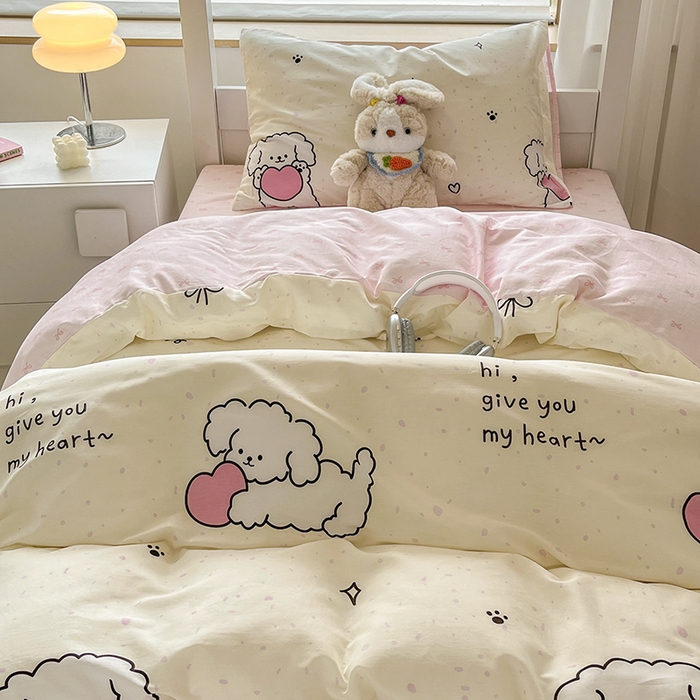 91家纺网 家纺一手货源 找家纺 慕尚家纺 2025新款13070全棉学生季全棉学生床三件套 桃心狗