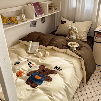 91家纺网 家纺一手货源 找家纺 （总）2025新款 985学姐推荐新款学生季宿舍可爱水洗棉毛巾绣四件套