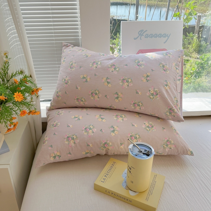 91家纺网 家纺一手货源 找家纺 韩巢家纺 2025新款云感提花双层纱枕套头套枕芯套 奶油味的暗恋