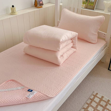 漫时光 2025新款学生床纯棉素色床盖夹棉床笠 三件套 直角-樱花粉