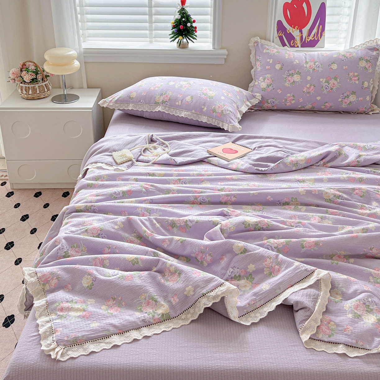 91家纺网 家纺一手货源 找家纺 2025新款云感皱皱纱全棉花边款夏被四件套 黎漫