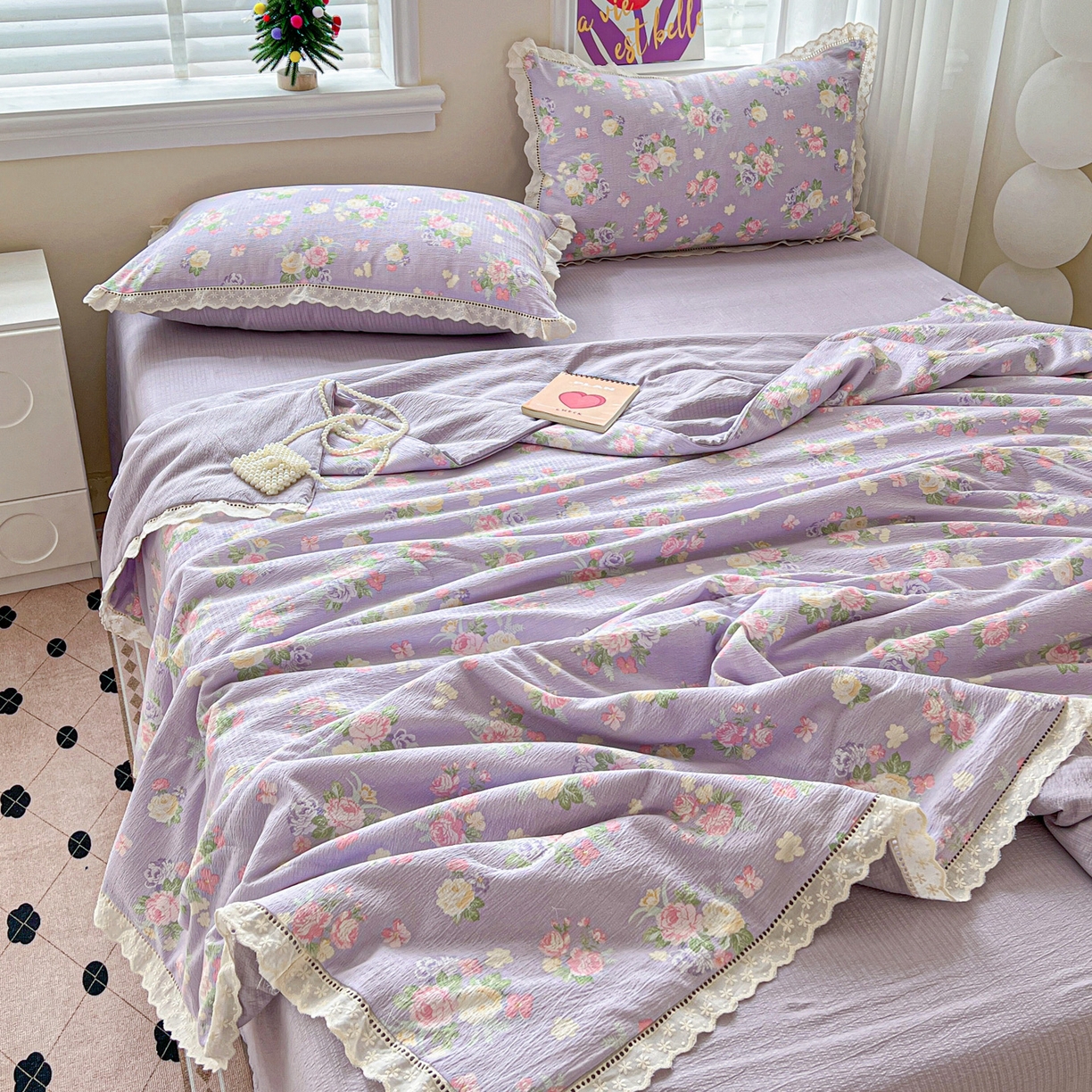 91家纺网 家纺一手货源 找家纺 2025新款云感皱皱纱全棉花边款夏被四件套 黎漫