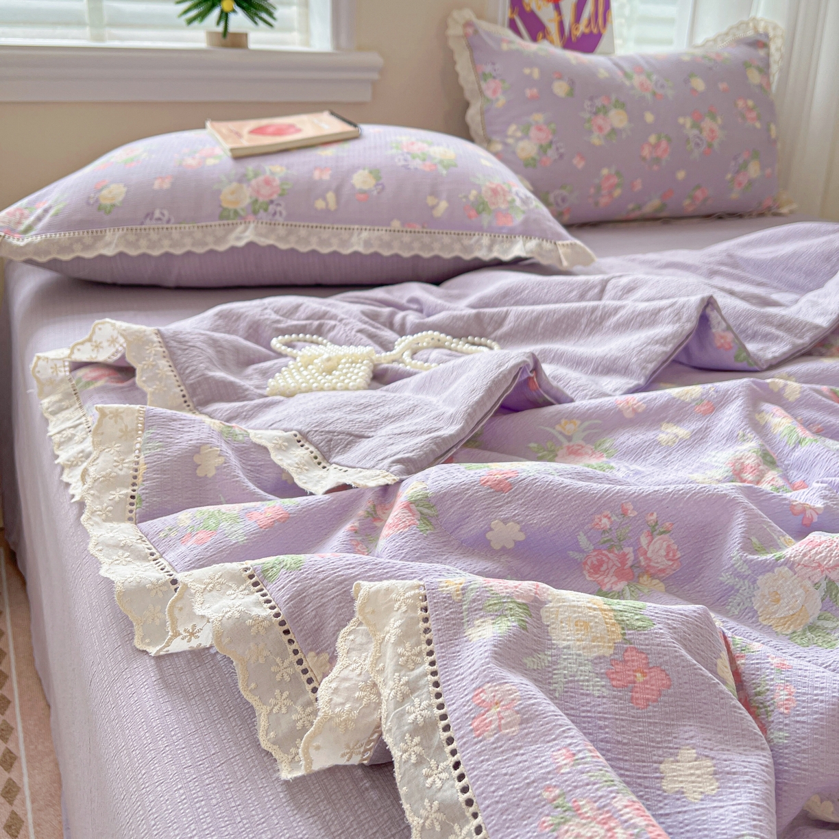 91家纺网 家纺一手货源 找家纺 2025新款云感皱皱纱全棉花边款夏被四件套 黎漫