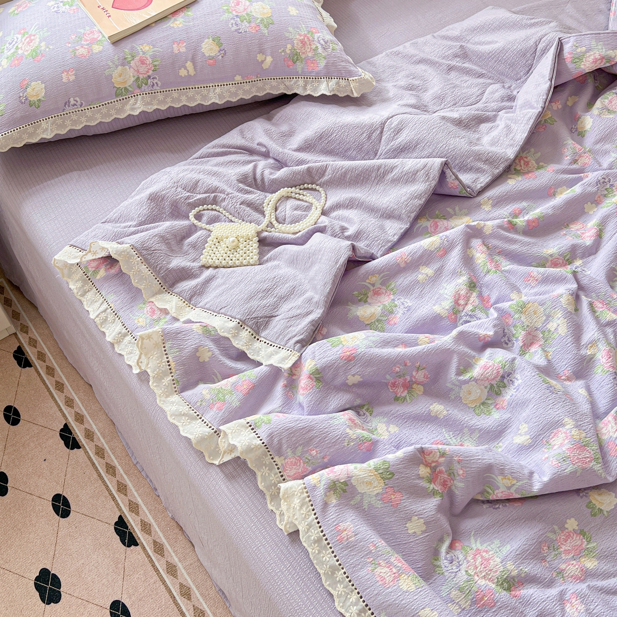 91家纺网 家纺一手货源 找家纺 2025新款云感皱皱纱全棉花边款夏被四件套 黎漫