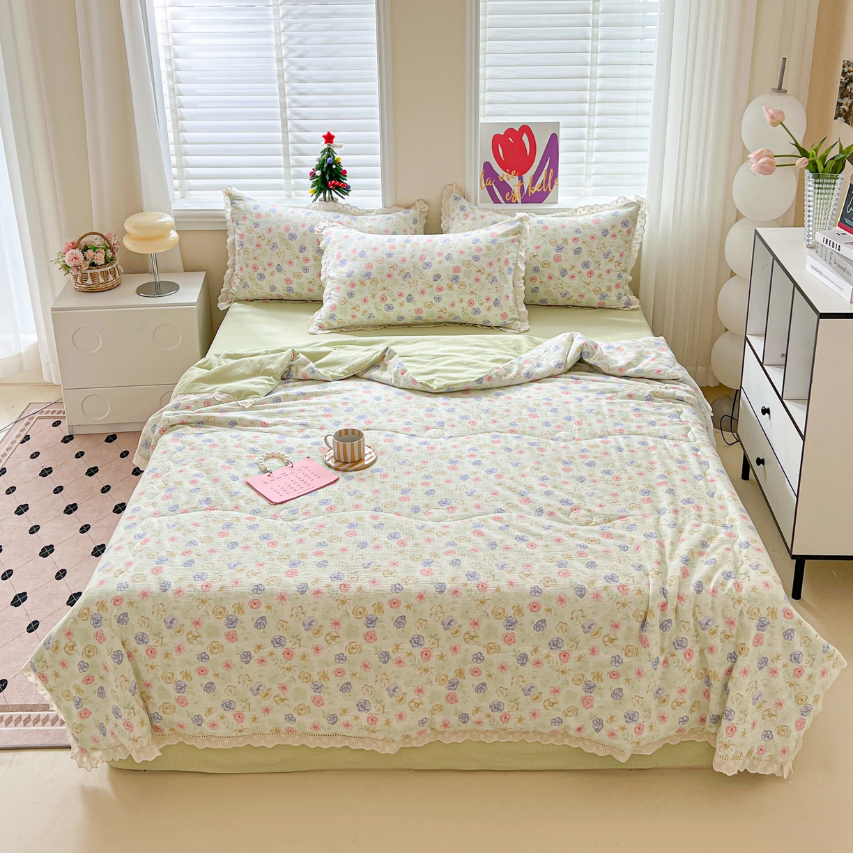 91家纺网 家纺一手货源 找家纺 2025新款云感皱皱纱全棉花边款夏被四件套 木槿绿