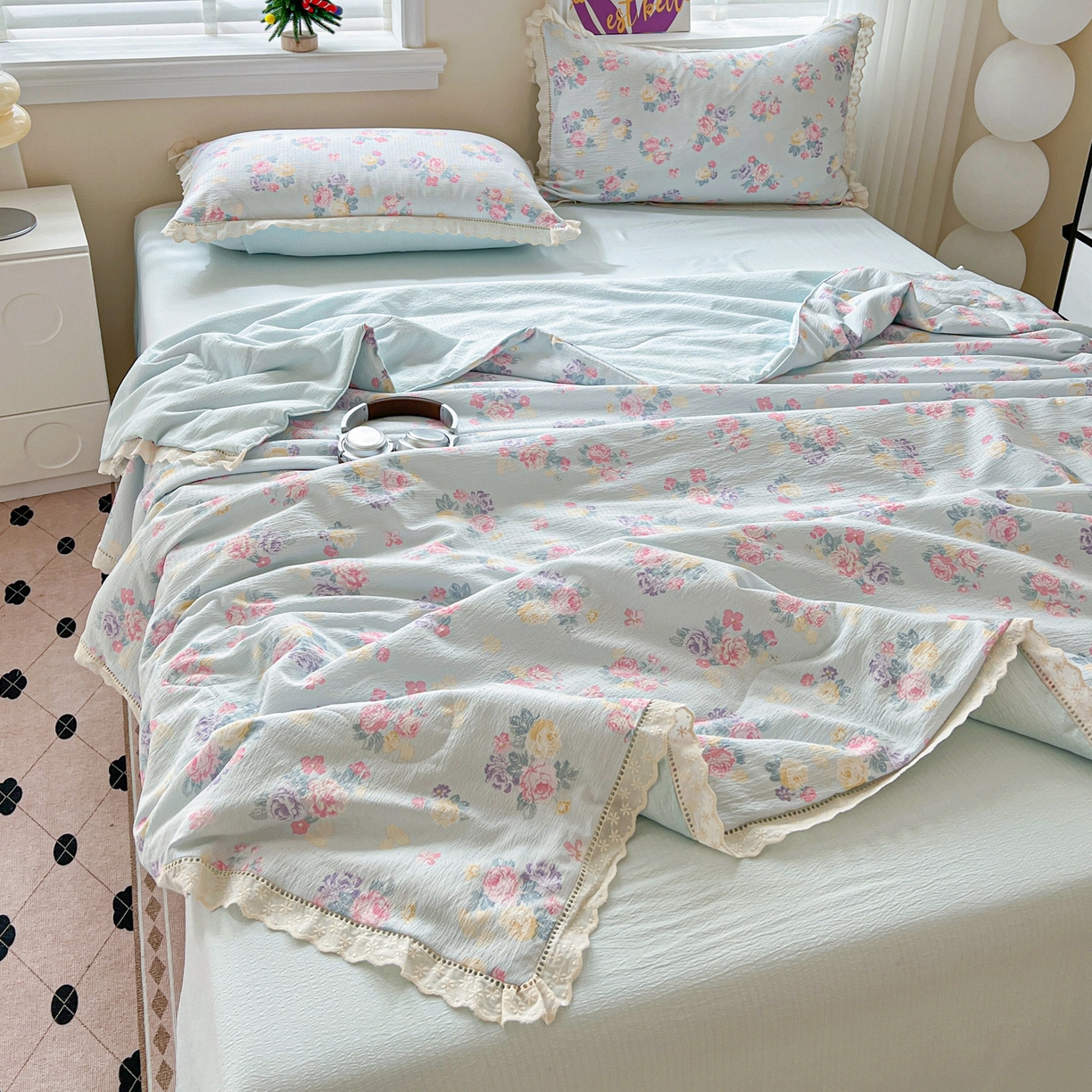 91家纺网 家纺一手货源 找家纺 2025新款云感皱皱纱全棉花边款夏被四件套 欧若拉