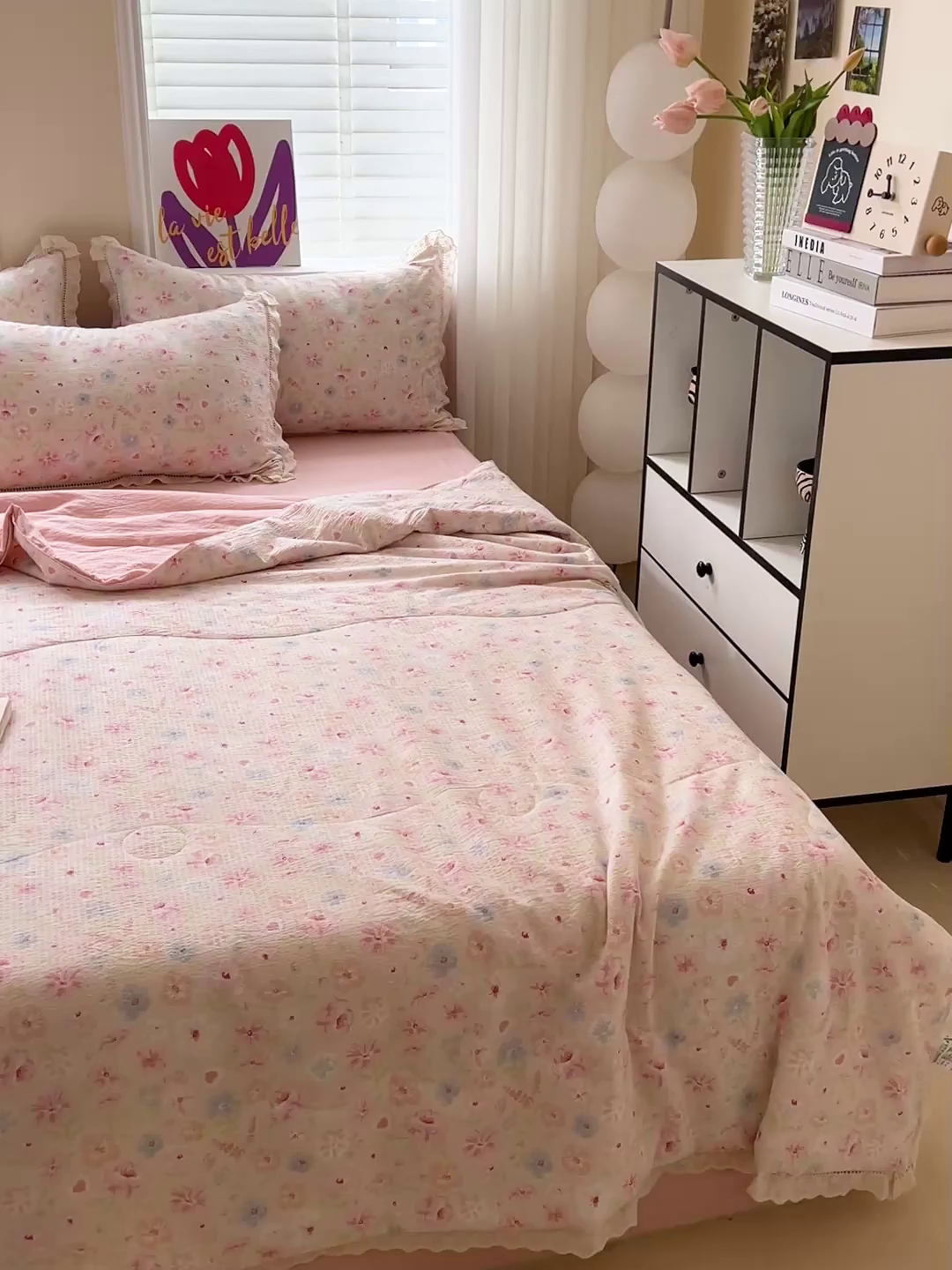 91家纺网 家纺一手货源 找家纺 2025新款云感皱皱纱全棉花边款夏被四件套 桃夭