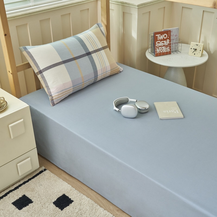 91家纺网 家纺一手货源 找家纺 寐绸2025家纺学生季床单床笠 浅蓝