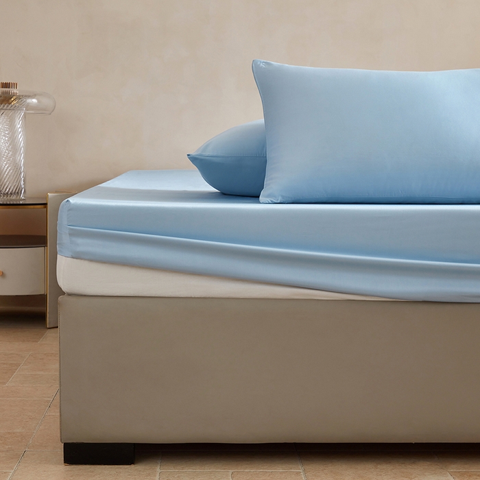 91家纺网 家纺一手货源 找家纺 轩和家居 2025新款天竹60支竹浆纤维A类婴幼儿级别天然抗菌抑菌系列床笠单件-单床笠 天蓝