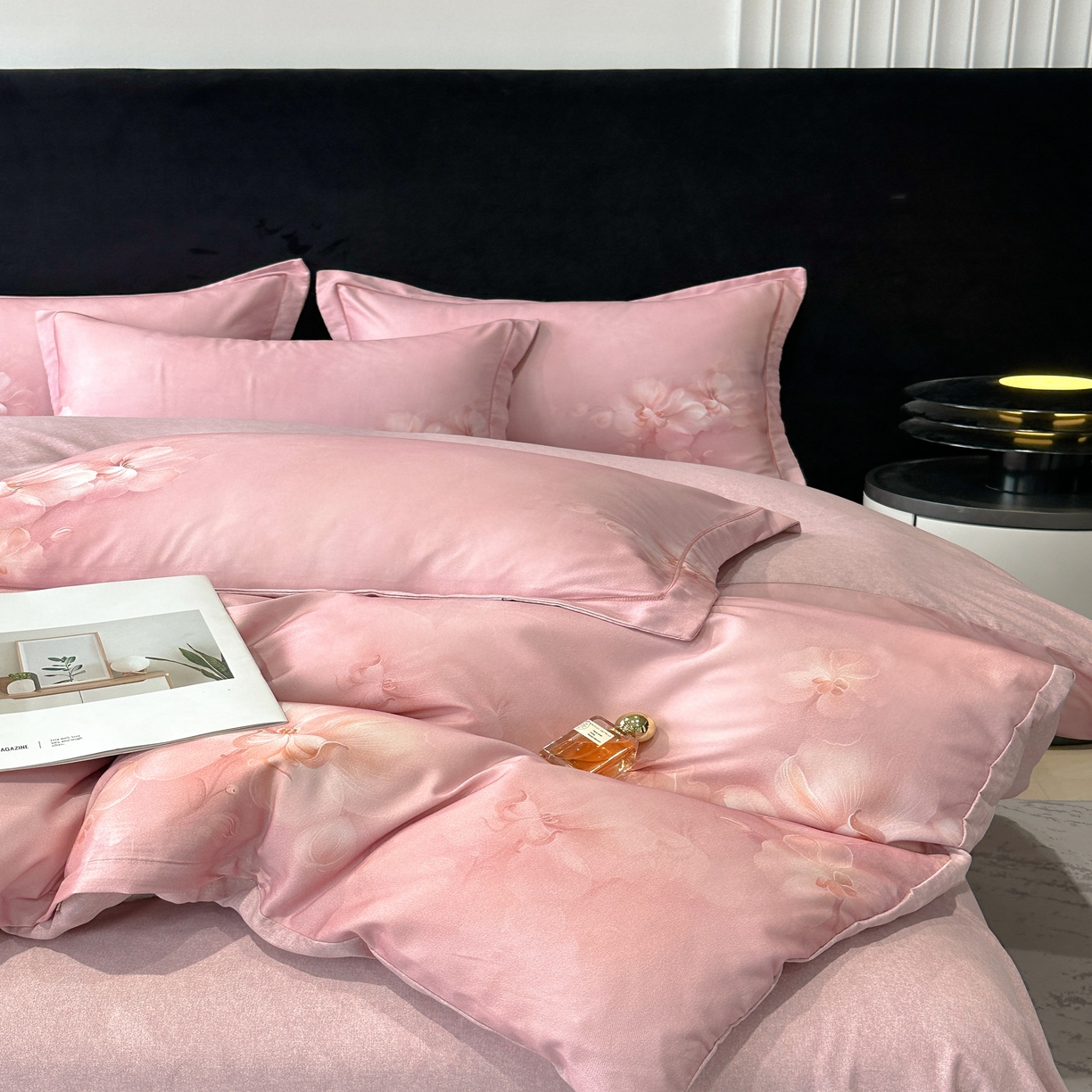 91家纺网 家纺一手货源 找家纺 喜四方 2025新款加厚天丝棉磨毛数码印花四件套 爱之花舍-粉