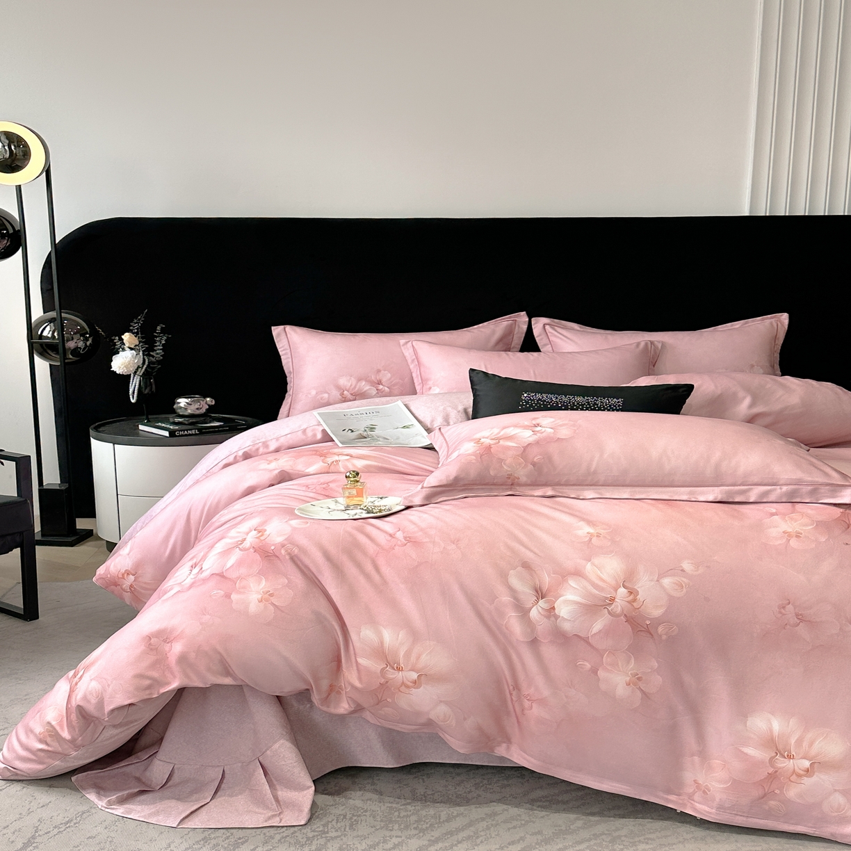 91家纺网 家纺一手货源 找家纺 喜四方 2025新款加厚天丝棉磨毛数码印花四件套 爱之花舍-粉