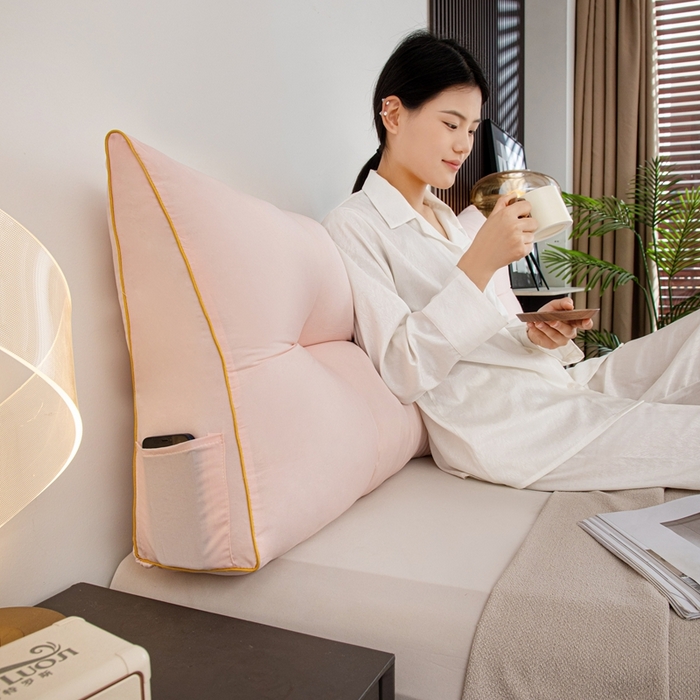 91家纺网 家纺一手货源 找家纺 （总）沐沐家纺 2026新款纯色磨毛布三角靠垫不带头枕款