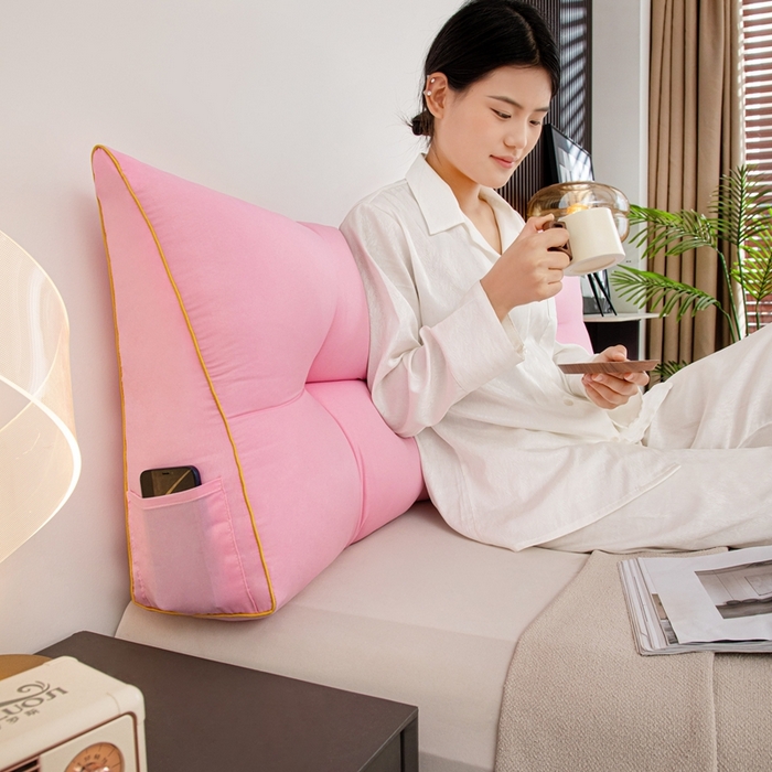 91家纺网 家纺一手货源 找家纺 沐沐家纺 2026新款纯色磨毛布三角靠垫不带头枕款 玫粉