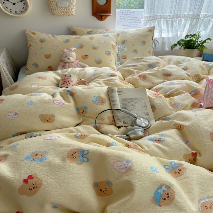 91家纺网 家纺一手货源 找家纺 轻奢坊 2025新款卡通绑带款四件套 可爱小熊