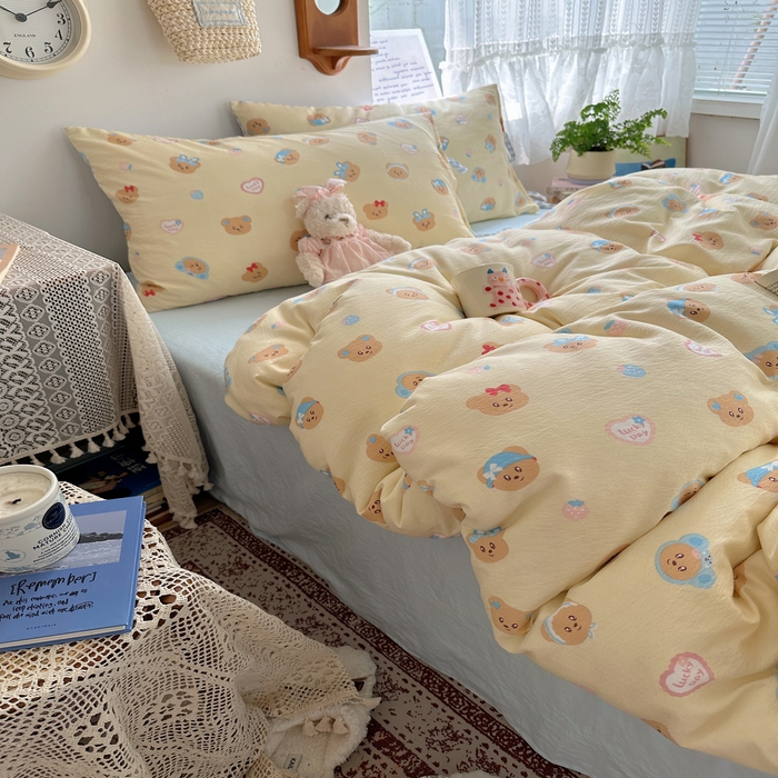 91家纺网 家纺一手货源 找家纺 轻奢坊 2025新款卡通绑带款四件套 可爱小熊