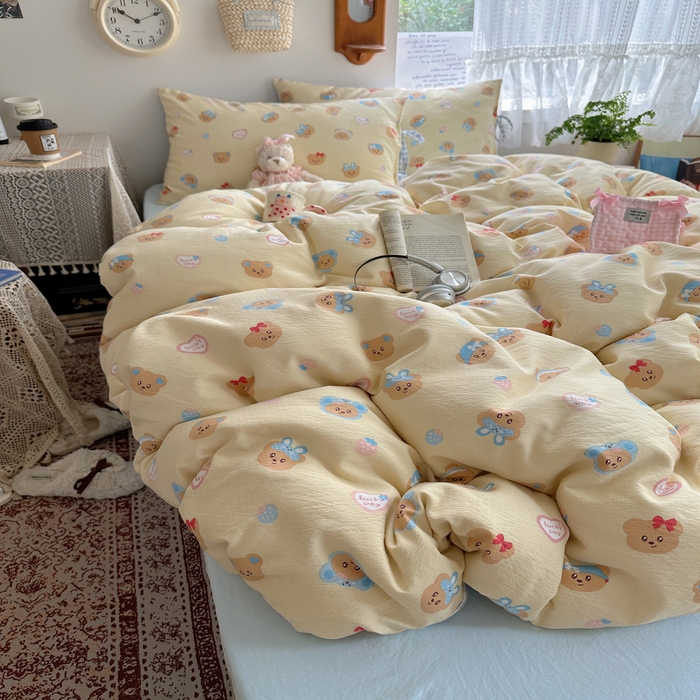 91家纺网 家纺一手货源 找家纺 轻奢坊 2025新款卡通绑带款四件套 可爱小熊