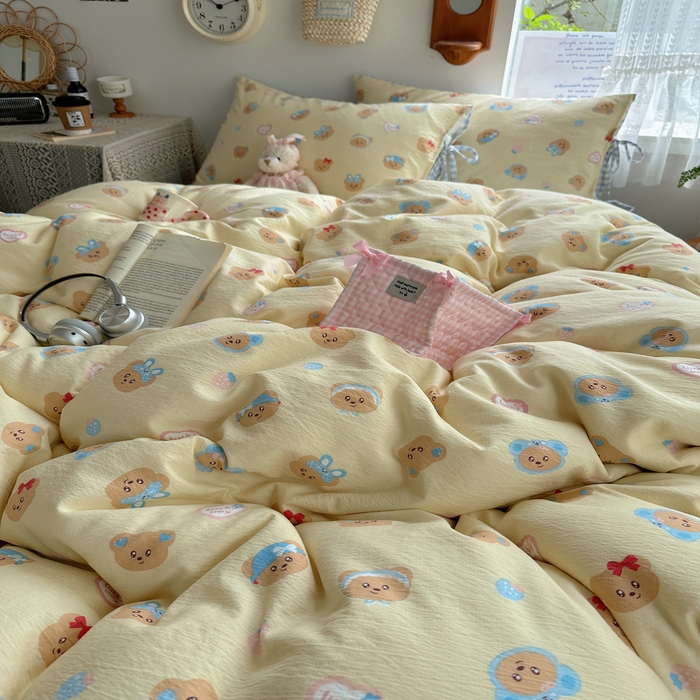 91家纺网 家纺一手货源 找家纺 轻奢坊 2025新款卡通绑带款四件套 可爱小熊