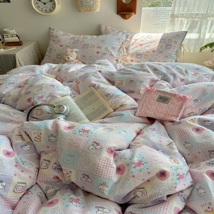 91家纺网 家纺一手货源 找家纺 轻奢坊 2025新款卡通绑带款四件套 格格西高低