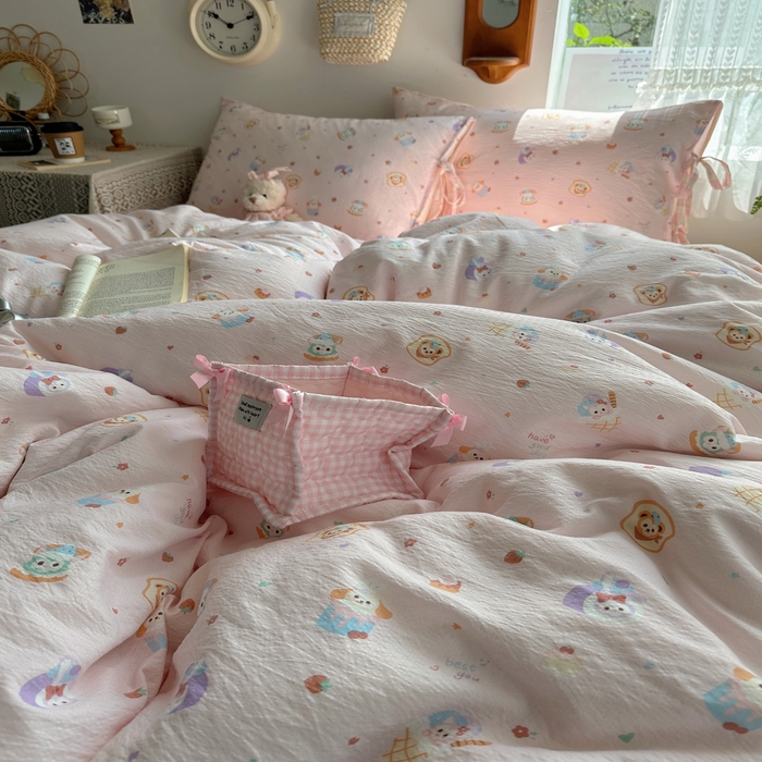 91家纺网 家纺一手货源 找家纺 轻奢坊 2025新款卡通绑带款四件套 达菲伙伴