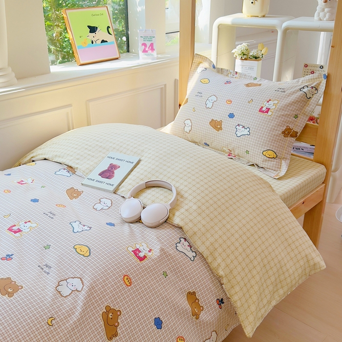 91家纺网 家纺一手货源 找家纺 小叮当家纺仓储工厂店 2025新款全棉纯棉AB版13372学生宿舍印花三件套双面纯棉床单款上下铺单人 格间小梦