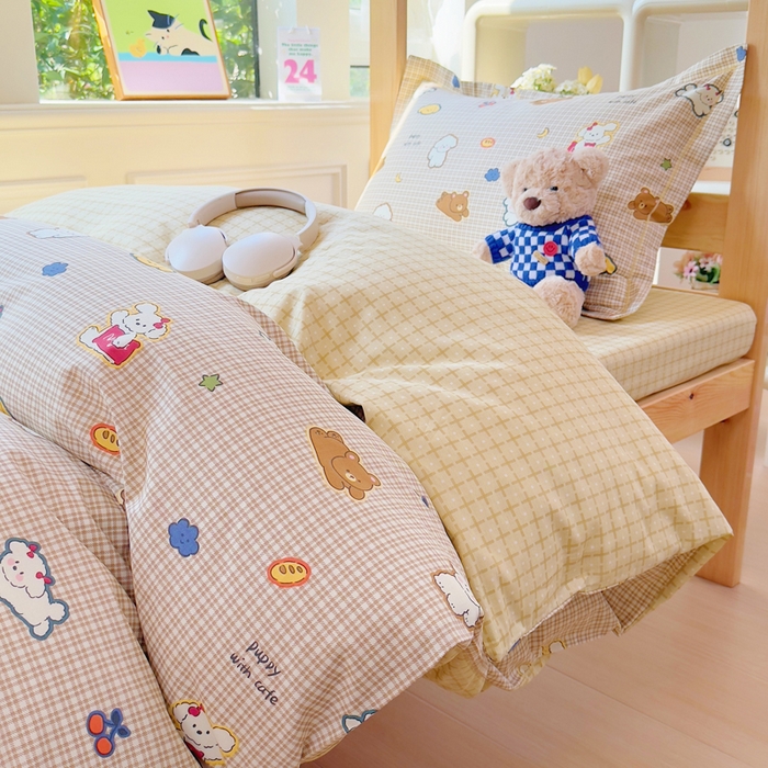 91家纺网 家纺一手货源 找家纺 小叮当家纺仓储工厂店 2025新款全棉纯棉AB版13372学生宿舍印花三件套双面纯棉床单款上下铺单人 格间小梦