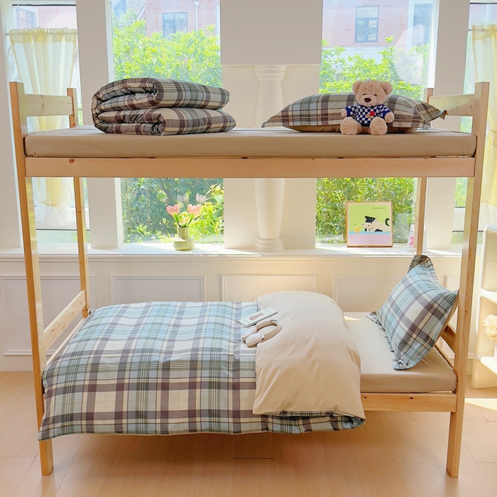 91家纺网 家纺一手货源 找家纺 小叮当家纺仓储工厂店 2025新款全棉纯棉AB版13372学生宿舍印花三件套双面纯棉床单款上下铺单人 言格论