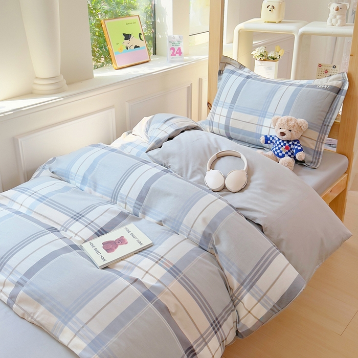 91家纺网 家纺一手货源 找家纺 小叮当家纺仓储工厂店 2025新款全棉纯棉AB版13372学生宿舍印花三件套双面纯棉床单款上下铺单人 一语空间