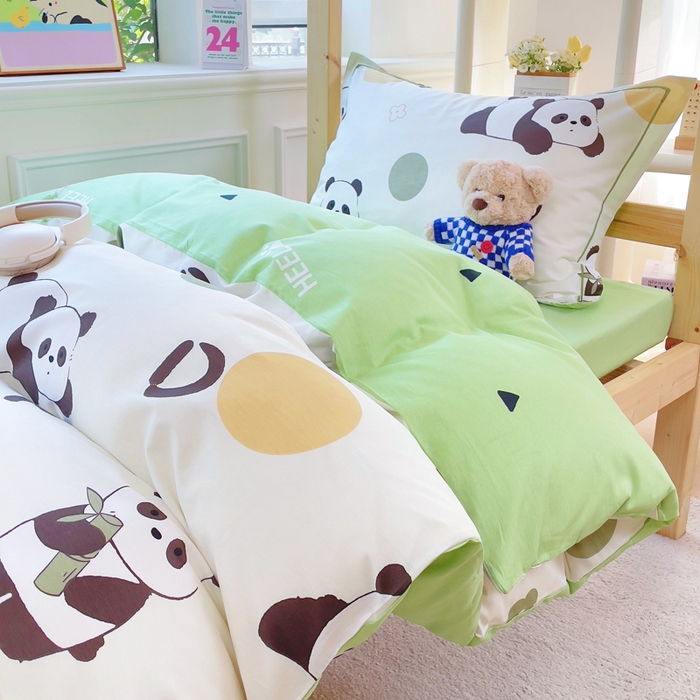 91家纺网 家纺一手货源 找家纺 小叮当家纺仓储工厂店 2025新款全棉纯棉AB版13372学生宿舍印花三件套双面纯棉床单款上下铺单人 呆萌熊猫