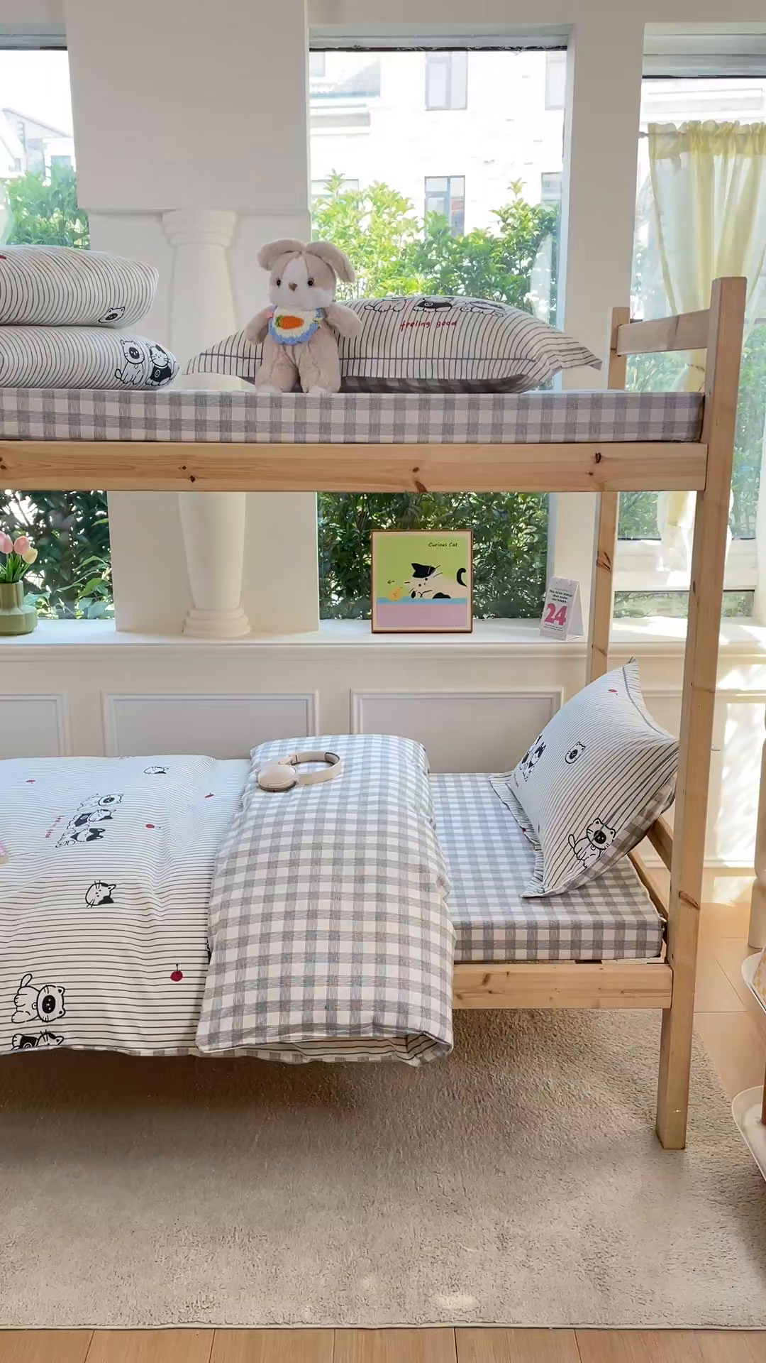 91家纺网 家纺一手货源 找家纺 小叮当家纺仓储工厂店 2025新款全棉纯棉AB版13372学生宿舍印花三件套双面纯棉床单款上下铺单人 欢乐猫