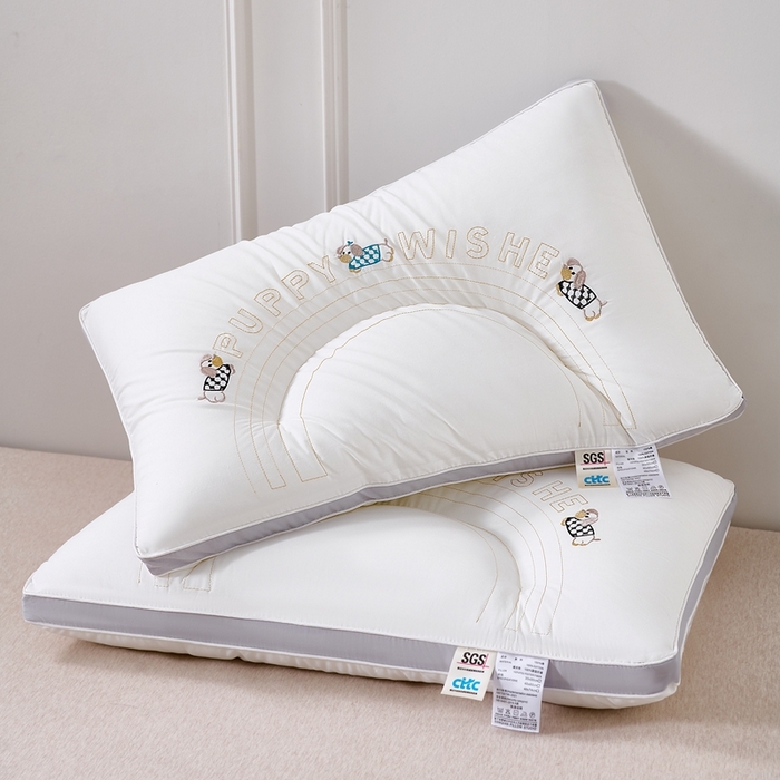 91家纺网 家纺一手货源 找家纺 （总）大熊枕芯 2025新款刺绣款顽皮狗亲子款枕芯 枕头