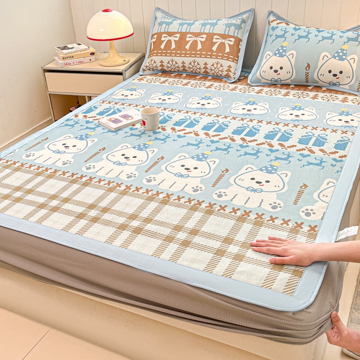 91家纺网 家纺一手货源 找家纺 小叮当家纺仓储工厂店 2025新款A类印花冰藤凉席席子针织棉牛奶丝夏被夏凉被空调被四件套 冰藤席-费尔岛