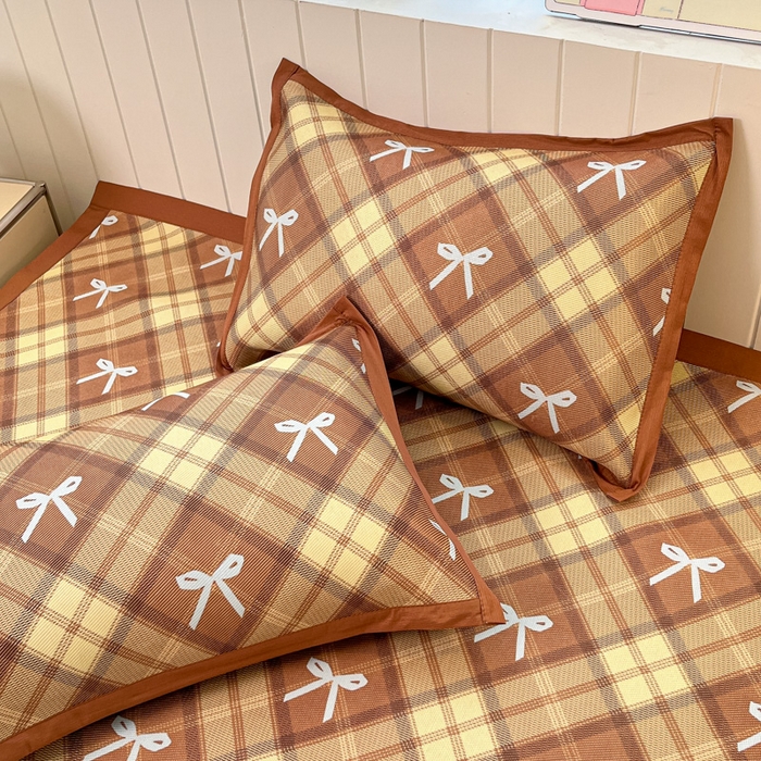 91家纺网 家纺一手货源 找家纺 小叮当家纺仓储工厂店 2025新款A类印花冰藤凉席席子针织棉牛奶丝夏被夏凉被空调被四件套 冰藤席-复古蝴蝶结