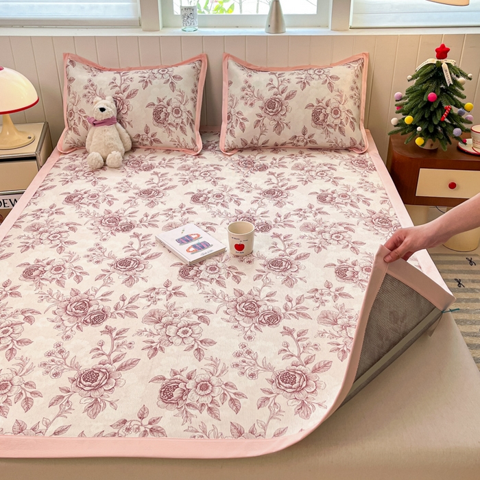 91家纺网 家纺一手货源 找家纺 小叮当家纺仓储工厂店 2025新款A类印花冰藤凉席席子针织棉牛奶丝夏被夏凉被空调被四件套 冰藤席-古韵花香