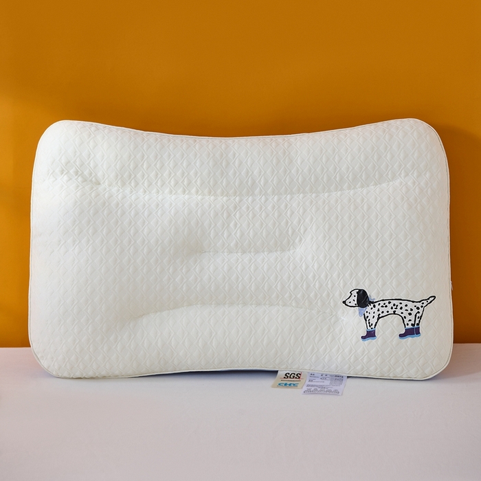 91家纺网 家纺一手货源 找家纺 大熊枕芯 2025新款儿童卡通针织小狗分区护颈枕 浅蓝色 40*60cm/只