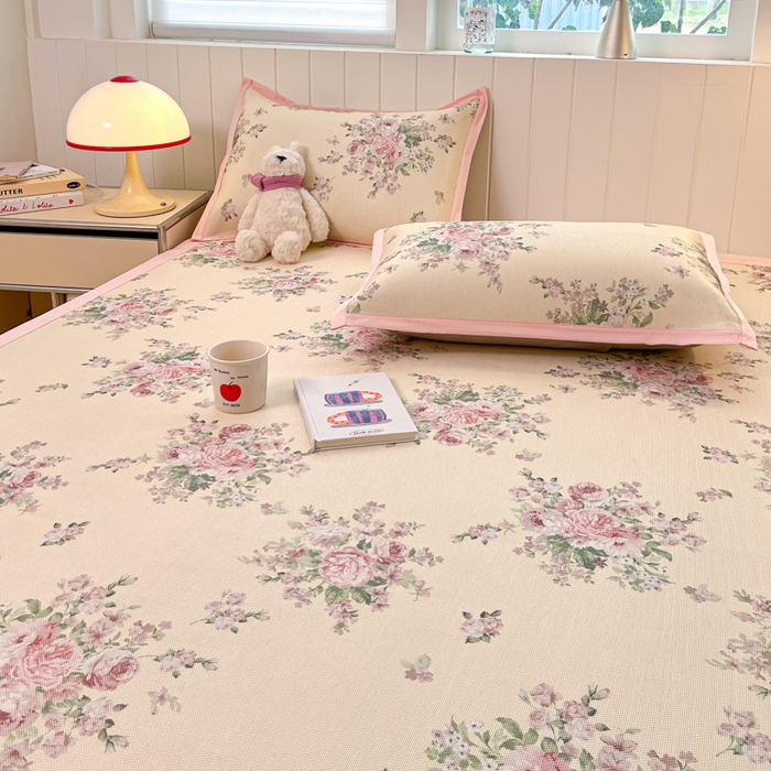 91家纺网 家纺一手货源 找家纺 小叮当家纺仓储工厂店 2025新款A类印花冰藤凉席席子针织棉牛奶丝夏被夏凉被空调被四件套 冰藤席-花海