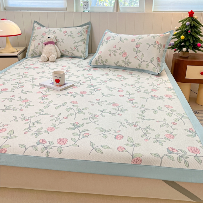 91家纺网 家纺一手货源 找家纺 小叮当家纺仓储工厂店 2025新款A类印花冰藤凉席席子针织棉牛奶丝夏被夏凉被空调被四件套 冰藤席-花枝