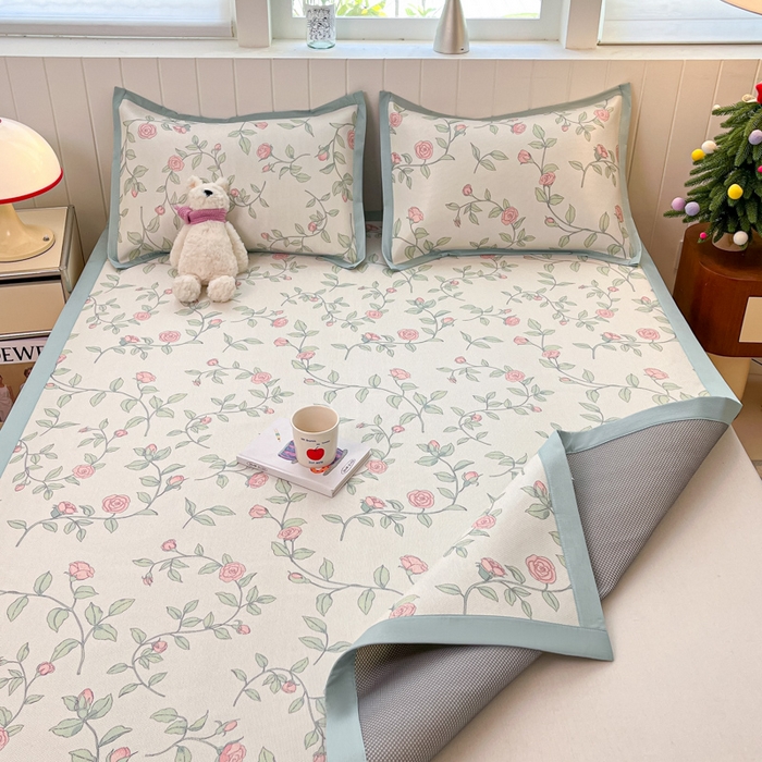 91家纺网 家纺一手货源 找家纺 小叮当家纺仓储工厂店 2025新款A类印花冰藤凉席席子针织棉牛奶丝夏被夏凉被空调被四件套 冰藤席-花枝