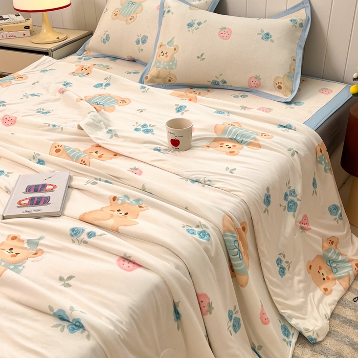 小叮当家纺仓储工厂店 2025新款A类印花冰藤凉席席子针织棉牛奶丝夏被夏凉被空调被四件套 冰藤席-蓝花小熊