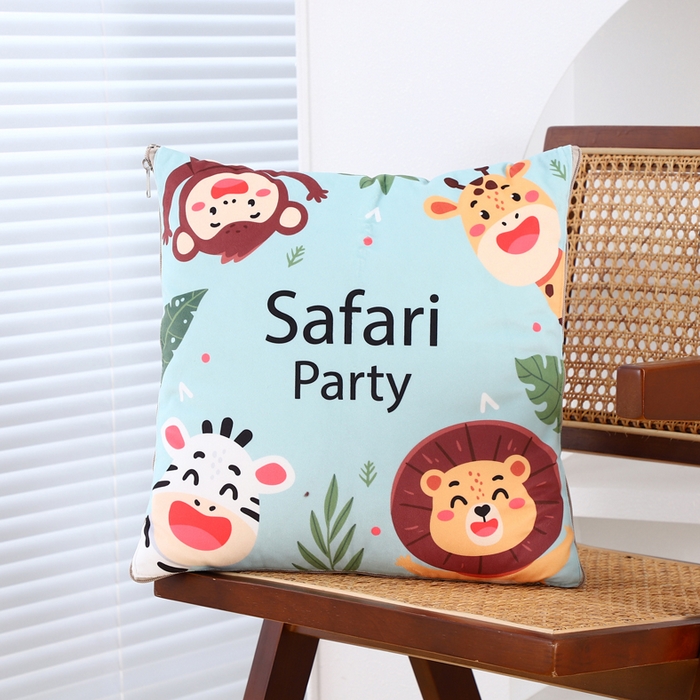 皇谱家纺2025新款卡通抱枕被儿童被车载抱被靠垫靠枕被 动物园