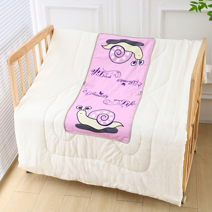 91家纺网 家纺一手货源 找家纺 皇谱家纺2025新款卡通抱枕被儿童被车载抱被靠垫靠枕被 小蜗牛