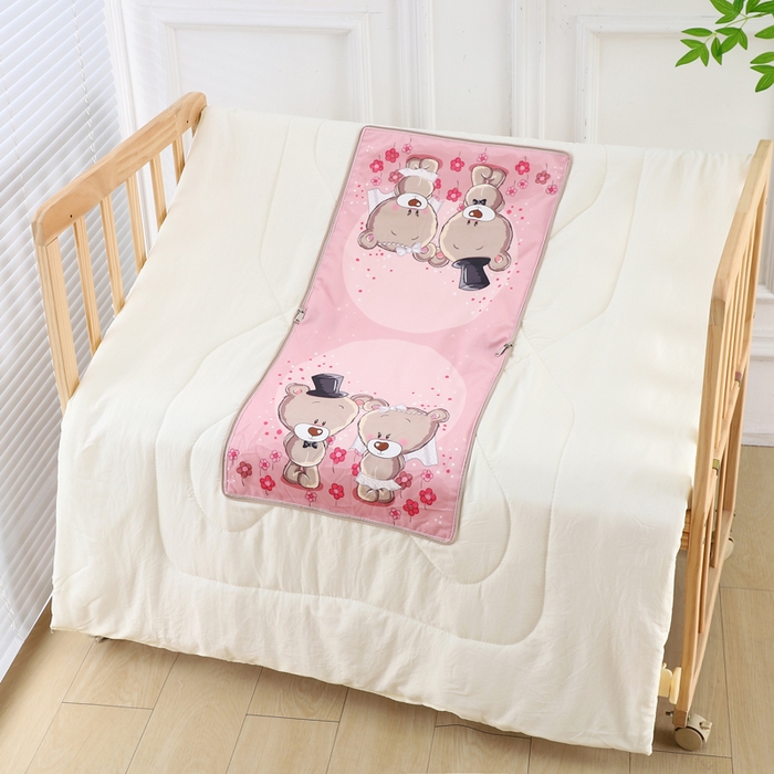 91家纺网 家纺一手货源 找家纺 皇谱家纺2025新款卡通抱枕被儿童被车载抱被靠垫靠枕被 熊宝贝