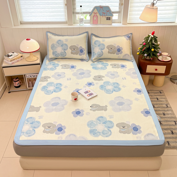 91家纺网 家纺一手货源 找家纺 小叮当家纺仓储工厂店 2025新款A类小清新卡通高品质冰藤印花床笠款凉席席子-床笠款 冰藤席-蓝花小狗