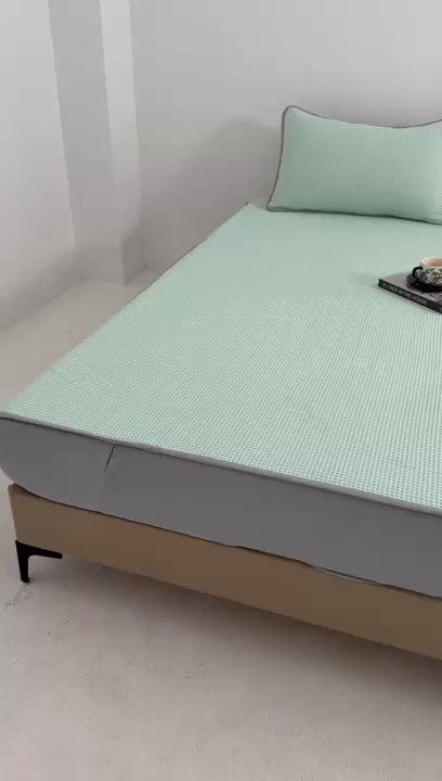 91家纺网 家纺一手货源 找家纺 耀悦家纺 2025春夏新款乙纶凉席pe凉感华夫格床笠款凉席席子三件套床笠床席子 清凉绿-床笠款