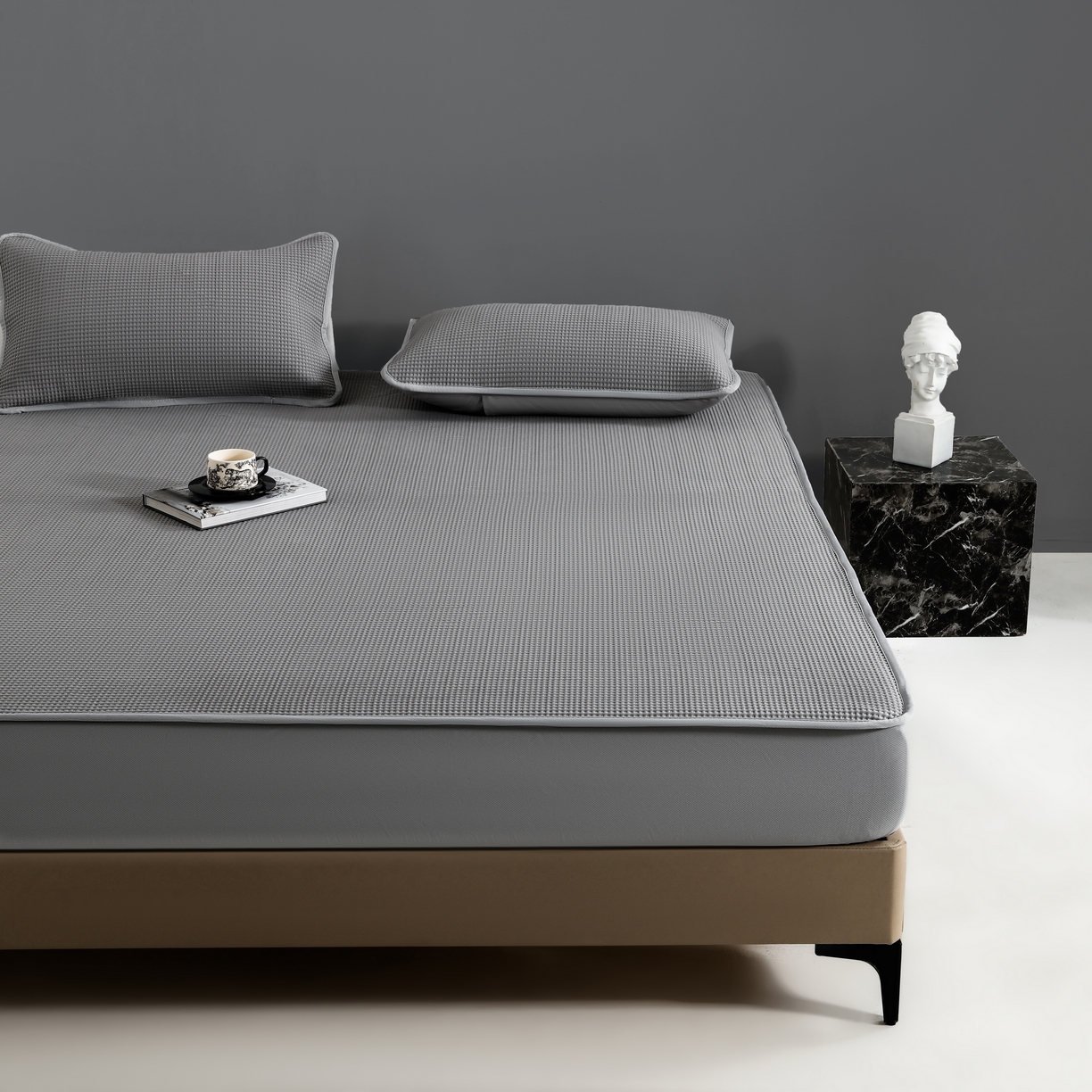 91家纺网 家纺一手货源 找家纺 （总）耀悦家纺 2025春夏新款乙纶凉席pe凉感华夫格床笠款凉席席子三件套床笠床席子