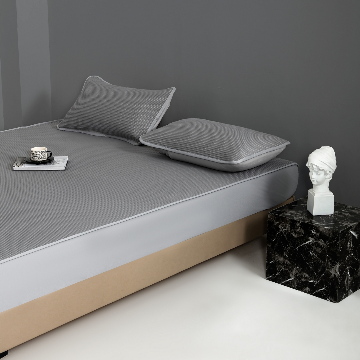 91家纺网 家纺一手货源 找家纺 （总）耀悦家纺 2025春夏新款乙纶凉席pe凉感华夫格床笠款凉席席子三件套床笠床席子