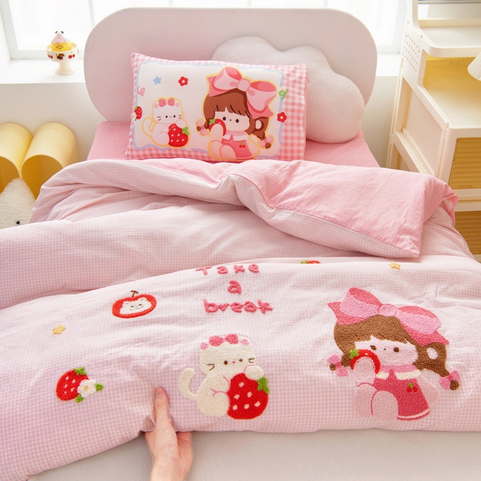 91家纺网 家纺一手货源 找家纺 （总）鱼宝 2025新款全棉毛巾绣幼儿园套件三件套被子被芯