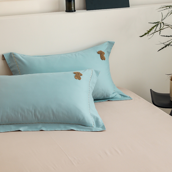 91家纺网 家纺一手货源 找家纺 禾时2025新款精梳火山全棉小磨毛工艺单品枕套 黛水蓝丨鱼肚白