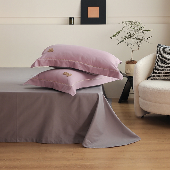 91家纺网 家纺一手货源 找家纺 禾时2025新款精梳火山全棉小磨毛工艺单品枕套 格调紫丨典雅灰