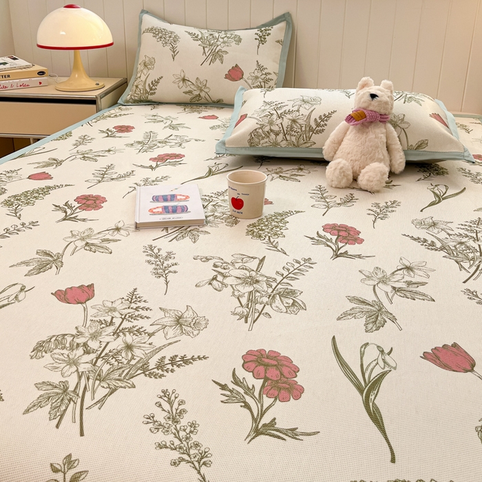 91家纺网 家纺一手货源 找家纺 小叮当家纺仓储工厂店 2025新款A类小清新卡通高品质冰藤印花床席款凉席席子-床席款 冰藤席-彼岸花开